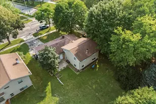 1912 Jefferson St, West Bend, WI 53090 - Photo 31