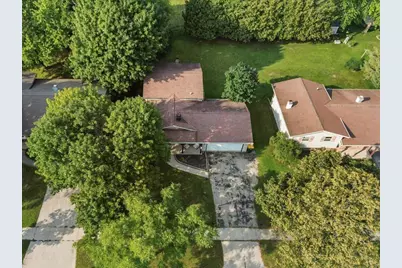 1912  Jefferson St, West Bend, WI 53090 - Photo 3