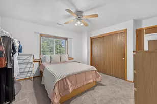 6115 S Creekside Dr, Cudahy, WI 53110 - Photo 13