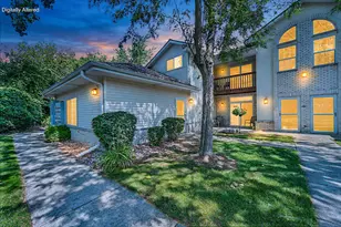 6115 S Creekside Dr, Cudahy, WI 53110 - Photo 1