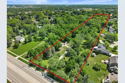 W156N7968  Pilgrim Rd, Menomonee Falls, WI 53051 - Photo 5