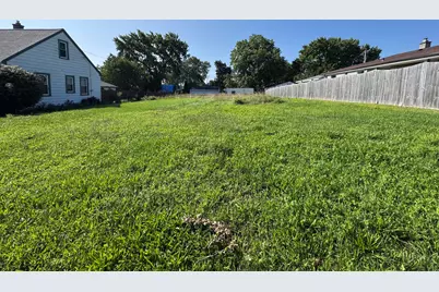 3323 W Ramsey Ave, Greenfield, WI 53221 - Photo 3