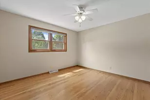 9414 W Oklahoma Ave, West Allis, WI 53227 - Photo 13