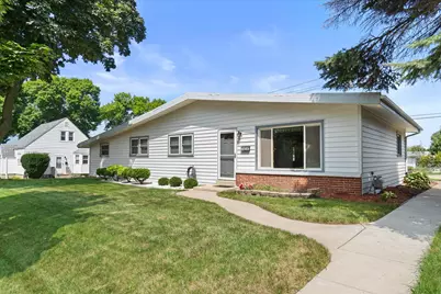 9414 W Oklahoma Ave, West Allis, WI 53227 - Photo 3