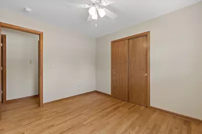 9414 W Oklahoma Ave, West Allis, WI 53227 - Photo 11