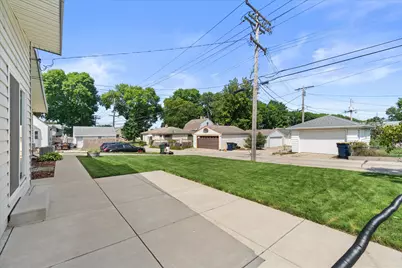 9414 W Oklahoma Ave, West Allis, WI 53227 - Photo 23