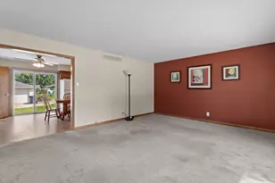 9414 W Oklahoma Ave, West Allis, WI 53227 - Photo 9