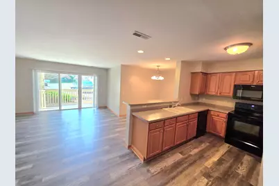 520  Windstone Dr, Hartland, WI 53029 - Photo 1