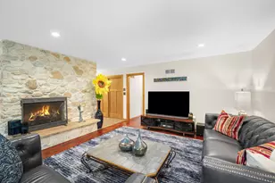 W74N755 Spruce Ave, Cedarburg, WI 53012 - Photo 11