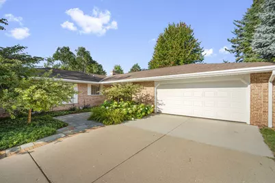 W74N755  Spruce Ave, Cedarburg, WI 53012 - Photo 1