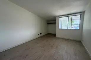 8877 N Swan Rd, Milwaukee, WI 53224 - Photo 11
