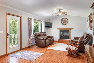 316  Gaarder Rd, Holmen, WI 54636 - Photo 3