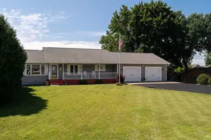 316 Gaarder Rd, Holmen, WI 54636 - Photo 1