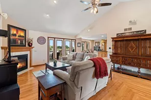 6150 Silver Hills Dr, Manitowoc Rapids, WI 54220 - Photo 11