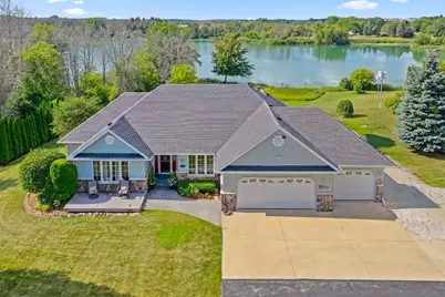 6150  Silver Hills Dr, Manitowoc Rapids, WI 54220 - Photo 1