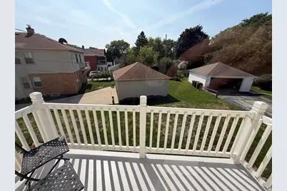 2105  Ludington Ave #2107, Wauwatosa, WI 53226 - Photo 23