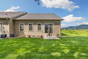 1800 Prairie Pl, Holmen, WI 54636 - Photo 1