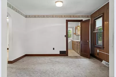 1128  19th St, La Crosse, WI 54601 - Photo 11