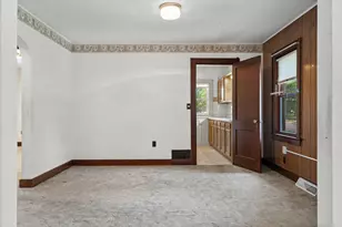 1128 19th St, La Crosse, WI 54601 - Photo 11