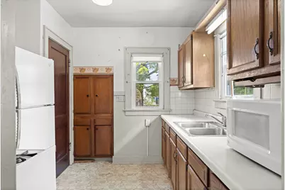 1128  19th St, La Crosse, WI 54601 - Photo 13