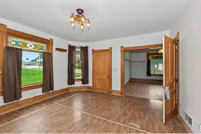 139 W Oak Grove St, Juneau, WI 53039 - Photo 5