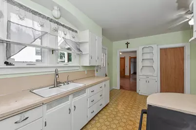 139 W Oak Grove St, Juneau, WI 53039 - Photo 17