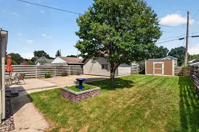 345  20th St, La Crosse, WI 54601 - Photo 33