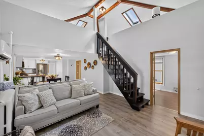 345  20th St, La Crosse, WI 54601 - Photo 5