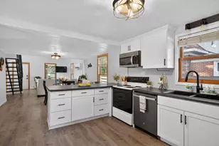 345 20th St, La Crosse, WI 54601 - Photo 13