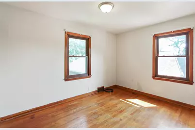 1908 W Ramsey Ave, Milwaukee, WI 53221 - Photo 11