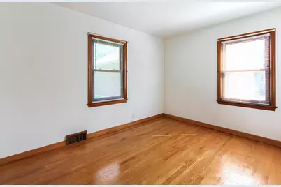 1908 W Ramsey Ave, Milwaukee, WI 53221 - Photo 19