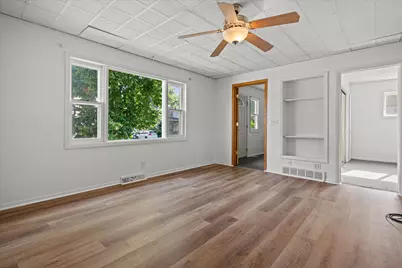 123  Cook St, Waukesha, WI 53186 - Photo 7
