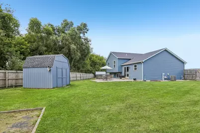 1511 E Longneedle Ln, Elkhorn, WI 53121 - Photo 35