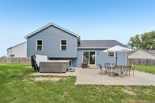 1511 E Longneedle Ln, Elkhorn, WI 53121 - Photo 37
