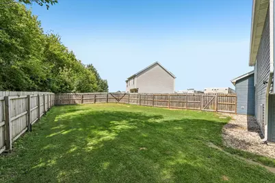 1511 E Longneedle Ln, Elkhorn, WI 53121 - Photo 39