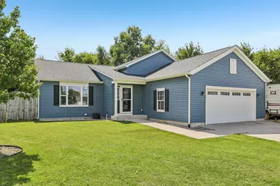 1511 E Longneedle Ln, Elkhorn, WI 53121 - Photo 45