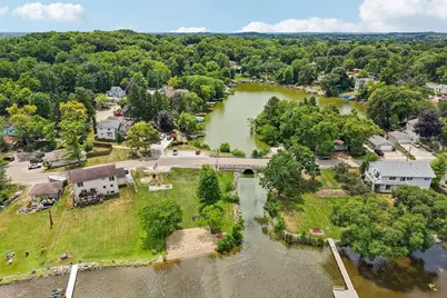 4424  Riverside Rd, Racine, WI 53185 - Photo 55