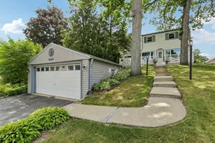 4424 Riverside Rd, Racine, WI 53185 - Photo 3