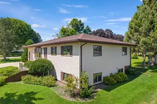 442 Sunnyside Dr, Caledonia, MN 55921 - Photo 27