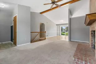 W162N10591 Auburn Ln, Germantown, WI 53022 - Photo 3