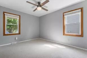 W162N10591 Auburn Ln, Germantown, WI 53022 - Photo 17