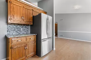W162N10591 Auburn Ln, Germantown, WI 53022 - Photo 11
