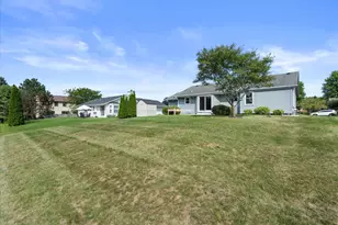 W162N10591 Auburn Ln, Germantown, WI 53022 - Photo 31