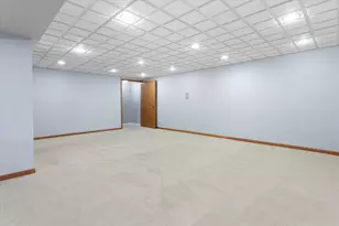 W162N10591 Auburn Ln, Germantown, WI 53022 - Photo 25