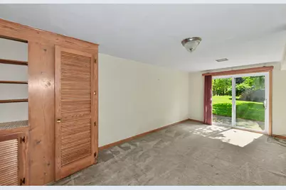 1025 W Cumberland Dr, Waukesha, WI 53186 - Photo 25