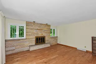 1025 W Cumberland Dr, Waukesha, WI 53188 - Photo 7