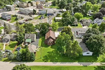 414  Grove St, Sullivan, WI 53178 - Photo 5