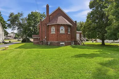 414  Grove St, Sullivan, WI 53178 - Photo 3