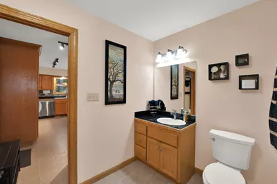 5715  Marwood Dr, Racine, WI 53402 - Photo 9
