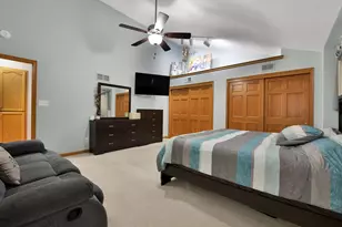 5715 Marwood Dr, Racine, WI 53402 - Photo 17